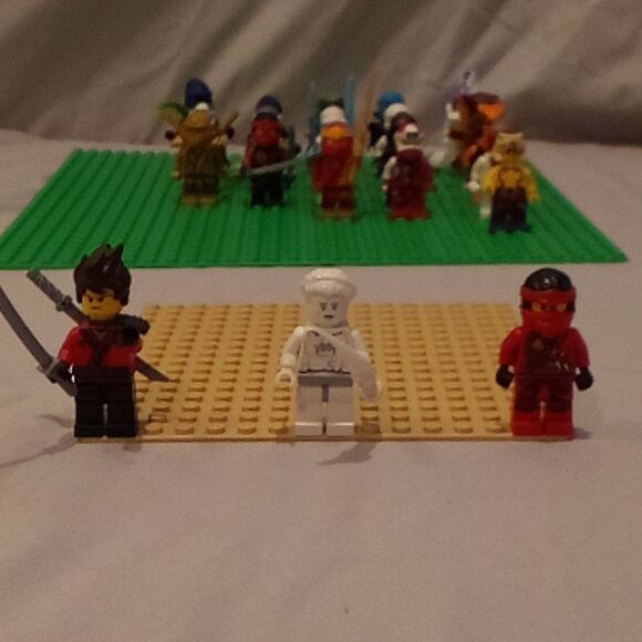 LEGO Minifigure Ninjago Lot 25 Pcs Pythor Garamadon Sensi Wu - Picture 3 of 10